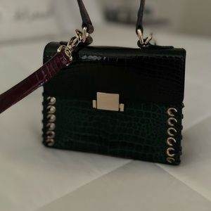 Uterque Genuine Leather Croc Handbag Made In Spain,great condition.